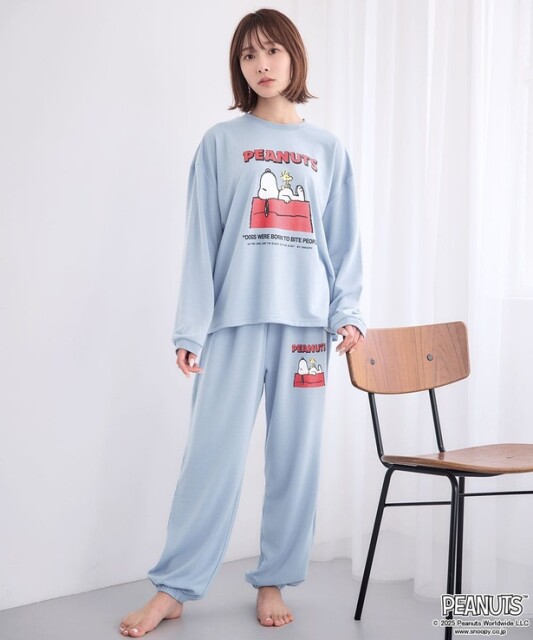  「PEANUTS スヌーピー スウェット 長袖 上下セット(アッシュブルー)」(5940円) 