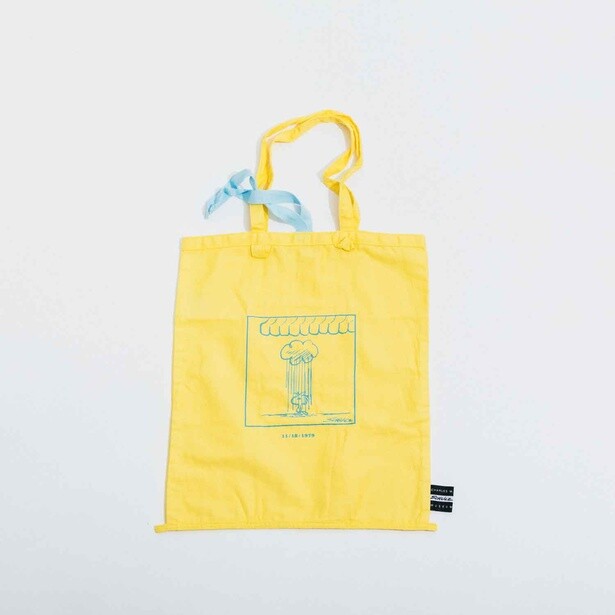 「コミックトートバッグ(YELLOW)」(2970円)