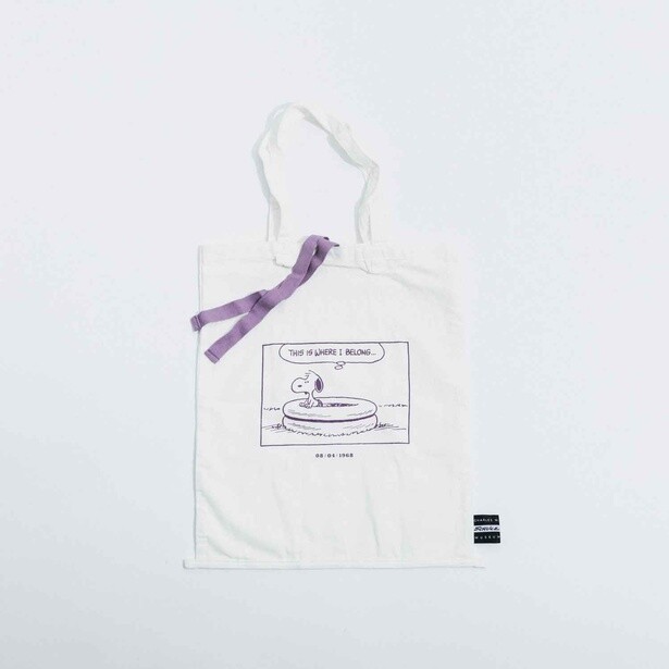 「コミックトートバッグ(WHITE)」(2970円)