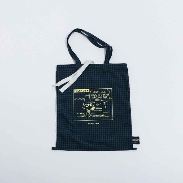 「コミックトートバッグ(BLUEチェック)」(3300円)