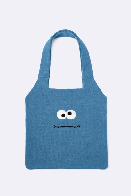 「ニットバッグ Sesame Street」(1990円) カラー：BLUE