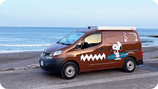 ハワイから飛び出して全国を駆け巡る 「SNOOPYʼS SURF SHOP」移動販売車