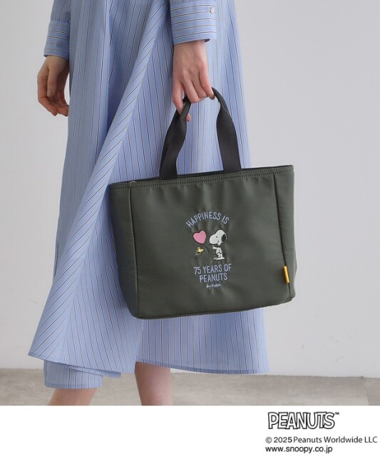 「ナイロン刺繍トート(チャコールグレー)」(5497円) 