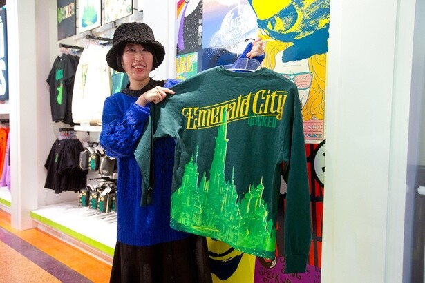 エメラルドシティーがインパクト抜群なTシャツ