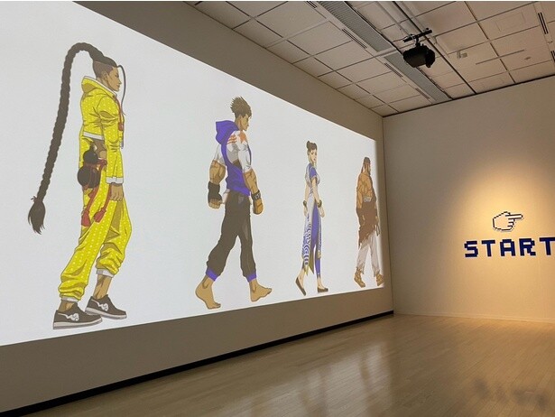 「キャラクターパレード」。お気に入りのキャラクターと一緒に歩いて入場しよう