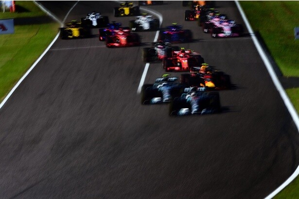 3日間パブリックビューイングが開催され、F1日本グランプリをリアルタイム観戦。大型スクリーンで応援にも熱が入るはず
