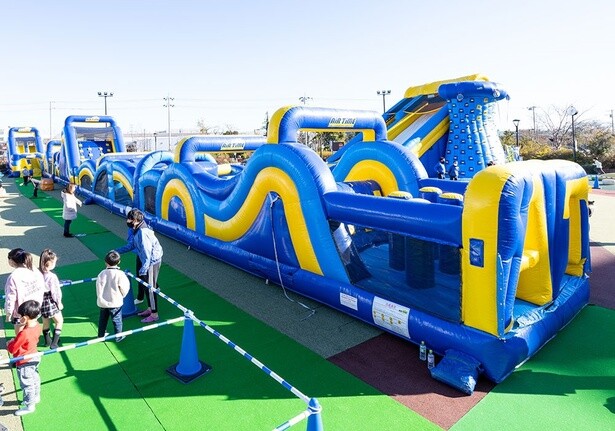  3歳から大人まで楽しめる、バルーンでできた遊具「エアータイムエキサイティングパーク」。4月26日(土)～5月6日(振休)実施、参加費500円～