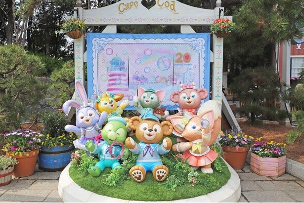 ケープコッドで人気のフォトスポット。7人全員と記念写真を楽しんで！