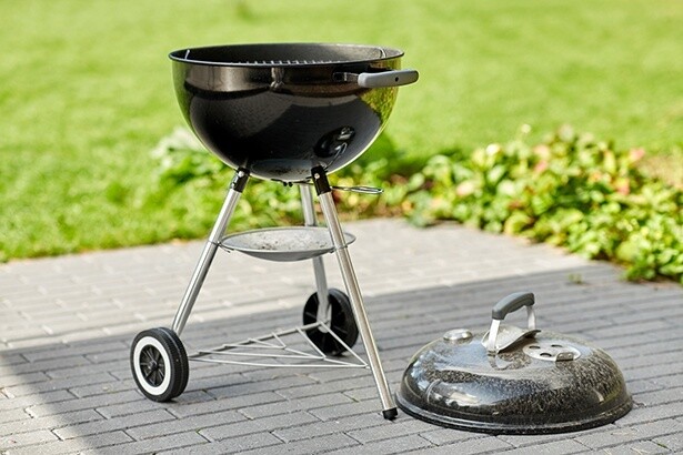 BBQグリルやコンロは大きさや機能もいろいろあるので人数やシチュエーションに合わせてそろえて