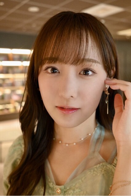 初めて訪れたバリにて開放的になった鎌田菜月のさまざまな姿を楽しめる内容になっている