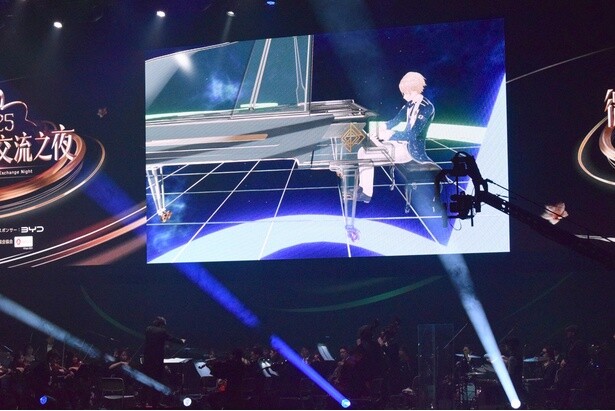 バーチャルピアニスト・潤音ノクトと楽団による生演奏も行われ、会場は大盛り上がりに