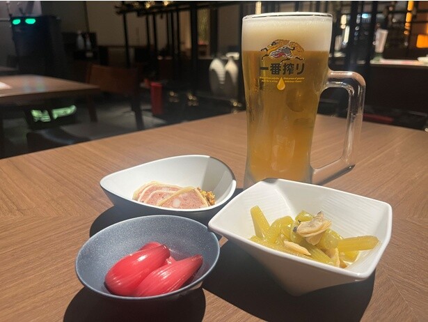 ワインらっきょう、パテ・ド・カンパーニュ、ふき山椒など、お酒に合う料理がうれしい