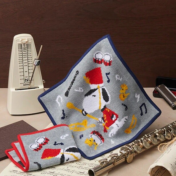  「FEILERハンカチ」(2970円) 