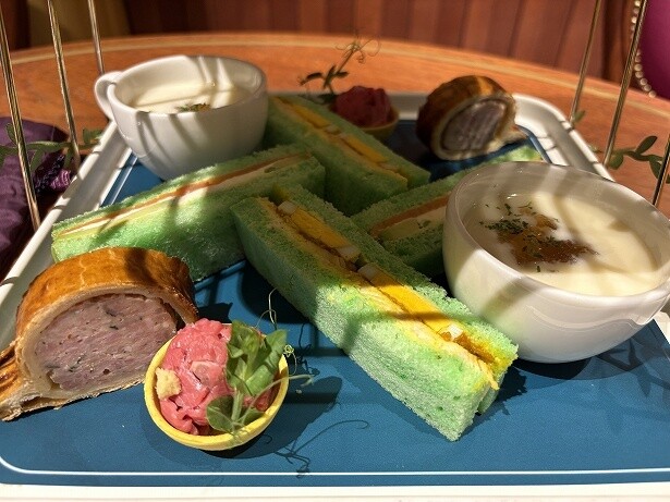 アフタヌーンティーの3段目