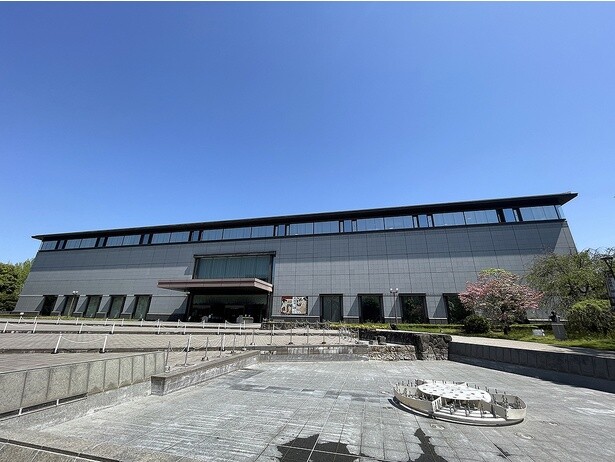 東京国立博物館 平成館。特別展「蔦屋重三郎 コンテンツビジネスの風雲児」は、2025年6月15日(日)まで開催中
