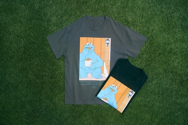 「クッキーモンスター アートTシャツ(NOM)」(各5940円)