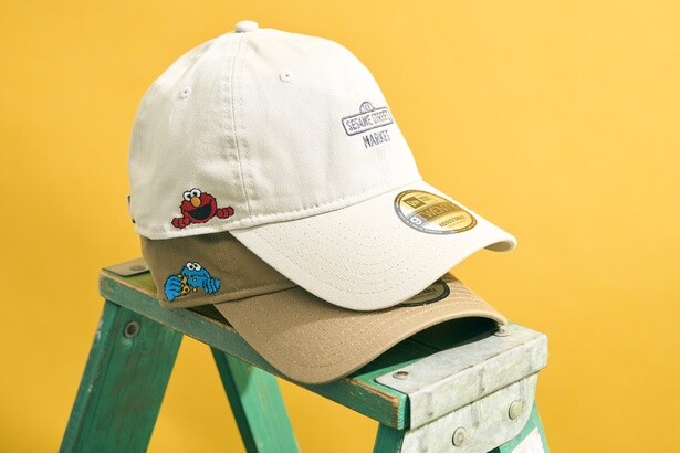 「9TWENTY メッセージ刺しゅう」(7040円/カラー：ライトベージュ、ベージュ) 