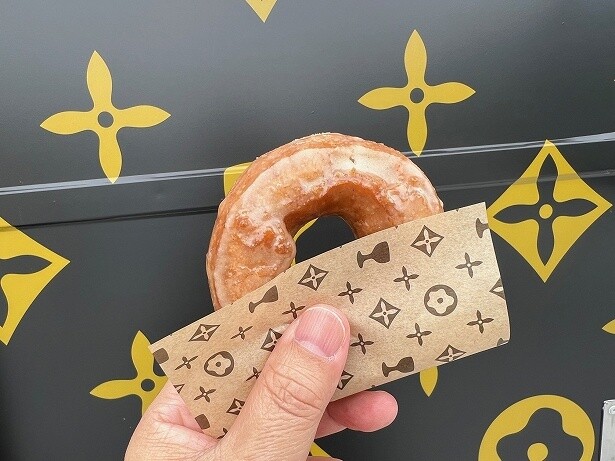 【写真】生地に「タロイモ」を使用しているのが特徴