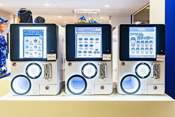 選手のステッカーやマスコット、キーホルダーなど、観戦記念にぴったりなラインナップ