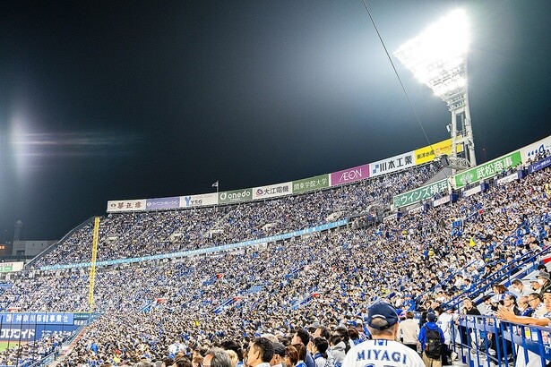 ひしひしと伝わる応援の熱気と臨場感は、スタジアムならではの特別なもの。ぜひスタジアムに出かけて体験してみて！