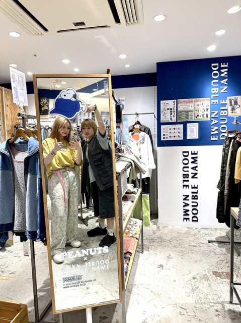 各店舗のミラー＆店内も特別装飾中！写真は横浜店