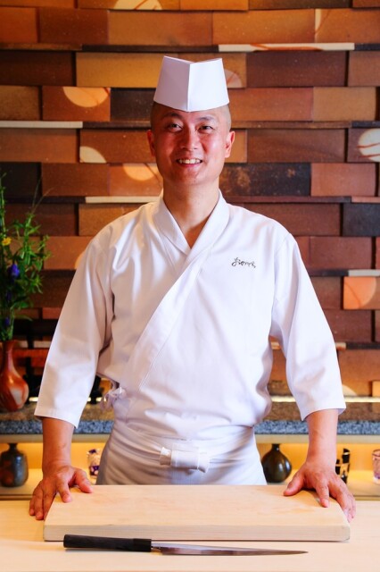 「冷凍鮨」の監修をした「鮨 銀座おのでら」統括総料理長・坂上暁史さん