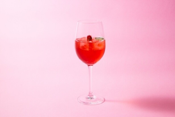 4階：ベンジャミン ステーキハウスの「Rosalita」(1650円・サービス料込)、「Virgin Rosalita」(1100円・サービス料込)