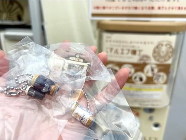 カプセルトイは1回500円。この日は物販ブースで両替も対応してくれたが、たくさん回したい人は100円玉を用意しておくのがベター