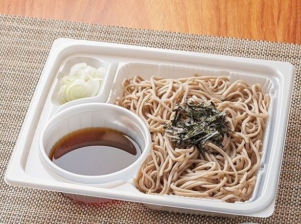 「石臼挽きそば粉使用　ざるそば」