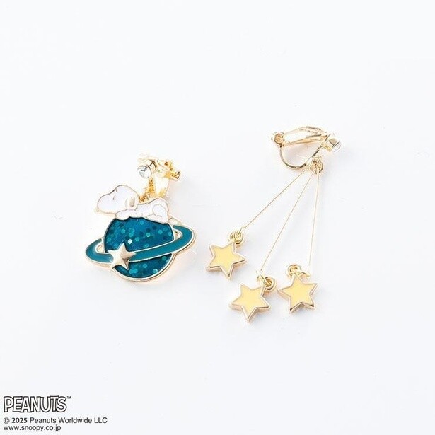 「イヤリング(惑星)」(979円) 