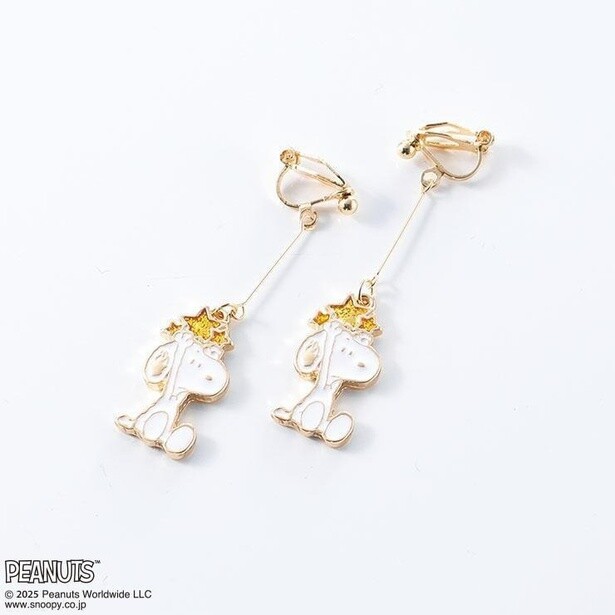 「イヤリング(星)」(979円) 