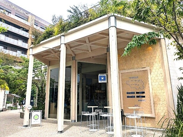 代官山の街並みに溶け込むナチュラルな外観