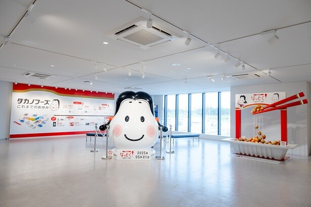フォトスポットが充実した2階の展示スペース