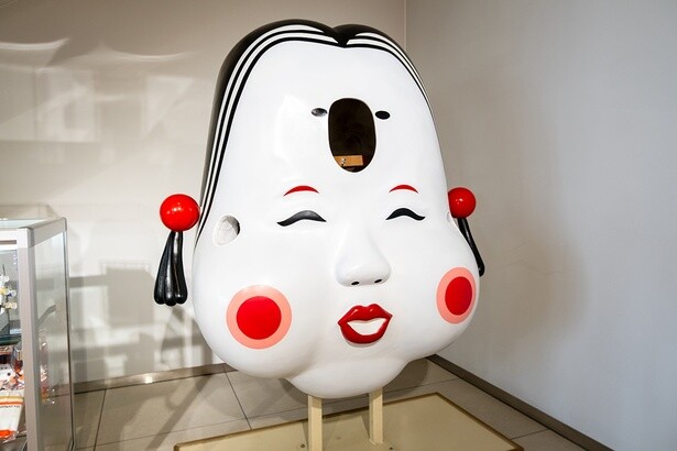 関西地区限定のCMで使われた衣装も展示