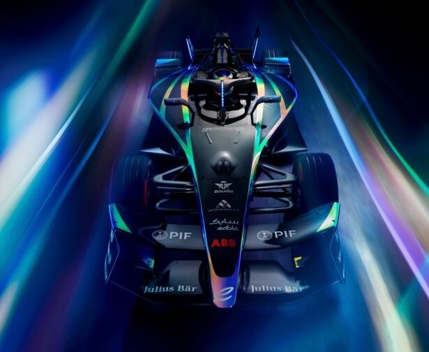 最新レーシングカー「GEN3 Evo」