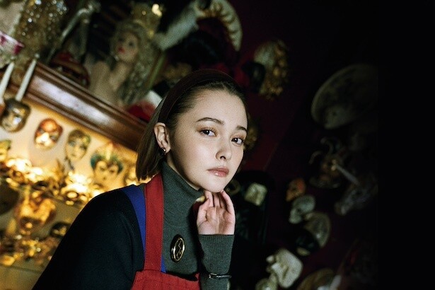【写真】数奇な運命に翻弄される“マリア”を演じた玉城ティナさん。その佇まいが“呪いの物語”に説得力を持たせる