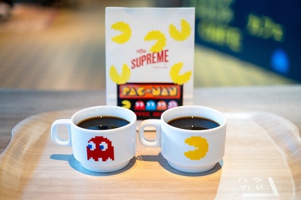 「Coffee Supreme」は、限定カップでコーヒーを提供