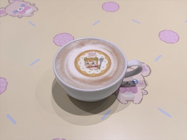 ぷちきゅあ ホットラテ(880円)