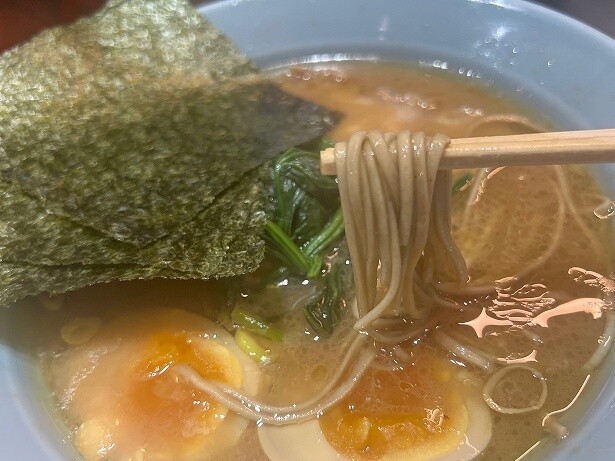食感も蕎麦のようで小麦粉の麺とは違う