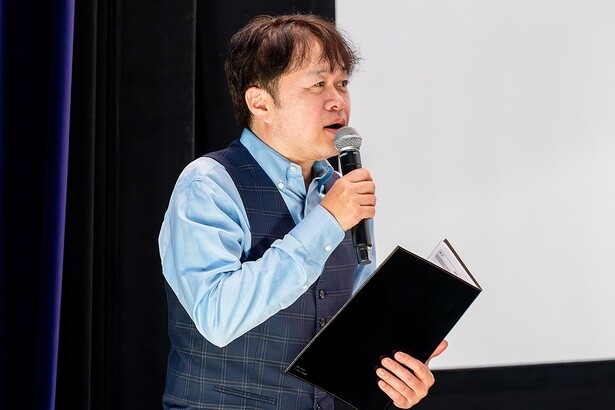 二人の俳優陣とも、息の合った絶妙な間合いでトークを進行した、MCの荘口彰久さん
