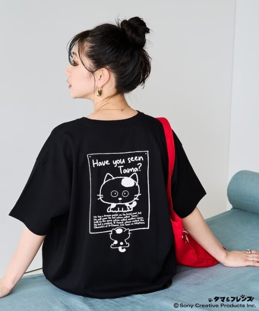 「別注 タマ&フレンズ バックプリント半袖Tシャツ【限定展開】(ブラック)」(4994円)