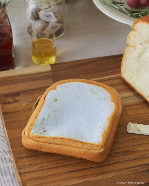【MAISON KAYSER】食パンポーチ(2750円)