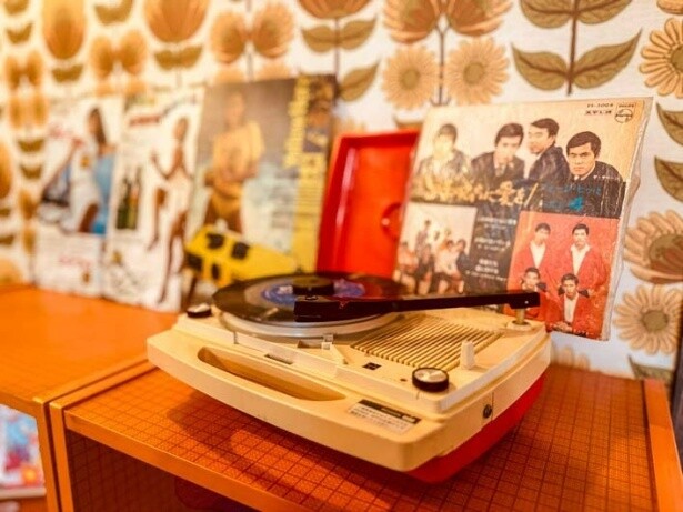 レコードプレーヤー