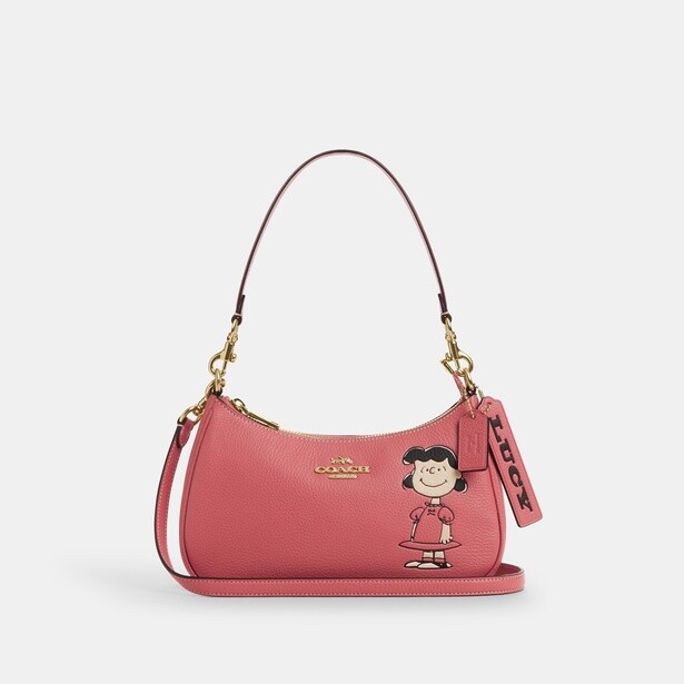「テリ ショルダーバッグ」(各3万7400円) 