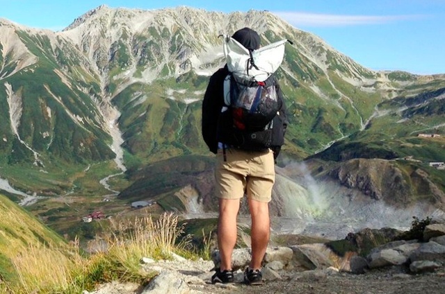 ウルトラライト装備の登山者