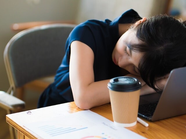 日本人はリモートワークでより忙しくなった!? 日本の企業だけが持つ深刻な「後遺症」とは？