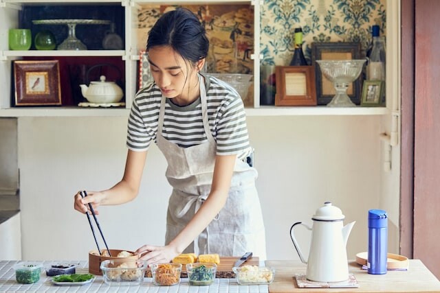 お弁当で食中毒に!? 避けるべき意外なおかず・調理法【管理栄養士が解説】
