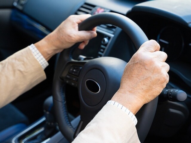 「危うく追突しそうになった」「話を聞いてくれない」“家族”の危険運転に直面した人たちの恐怖と葛藤