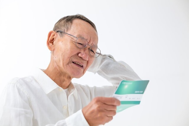 月の支出16万円「夫婦の年金だけでは年の半分くらいは足りない」68歳男性が感じている後悔のワケ