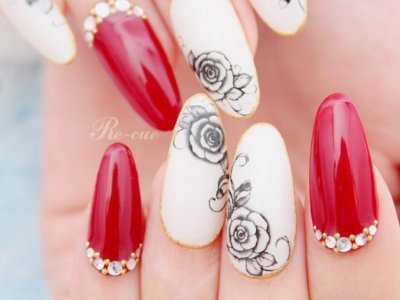 パーティシーズン突入!! ブラックローズで型にはまらないドレスアップネイルに！
